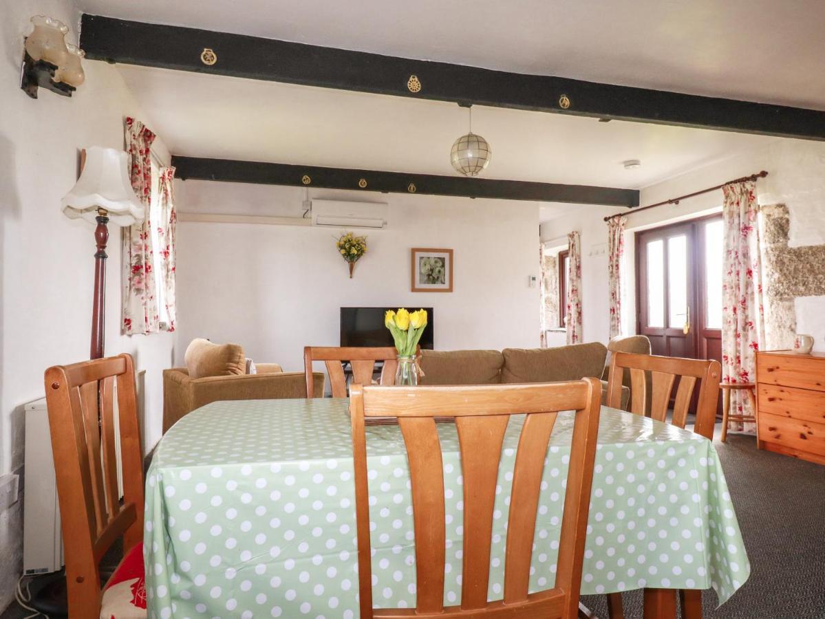 Holiday home Kestrel Corner *